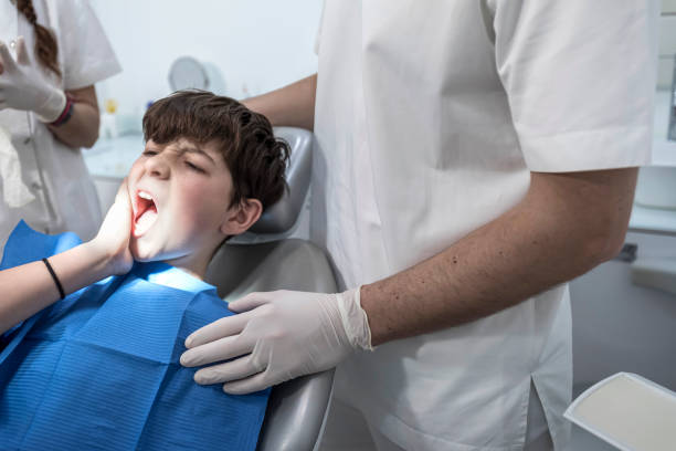 Best Emergency Dental Care for Broken or Chipped Teeth in East Dubuque, IL